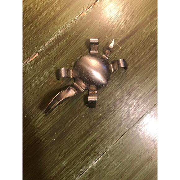 Lagerhead Black And Tan Turtle Snapper Bottle Opener - Picture 2 of 3